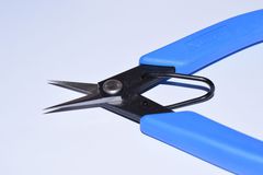 XURON 9180 ET Precyzyjne nożyczki, cążki do wycinania detali metalowych np. trawionych chemicznie